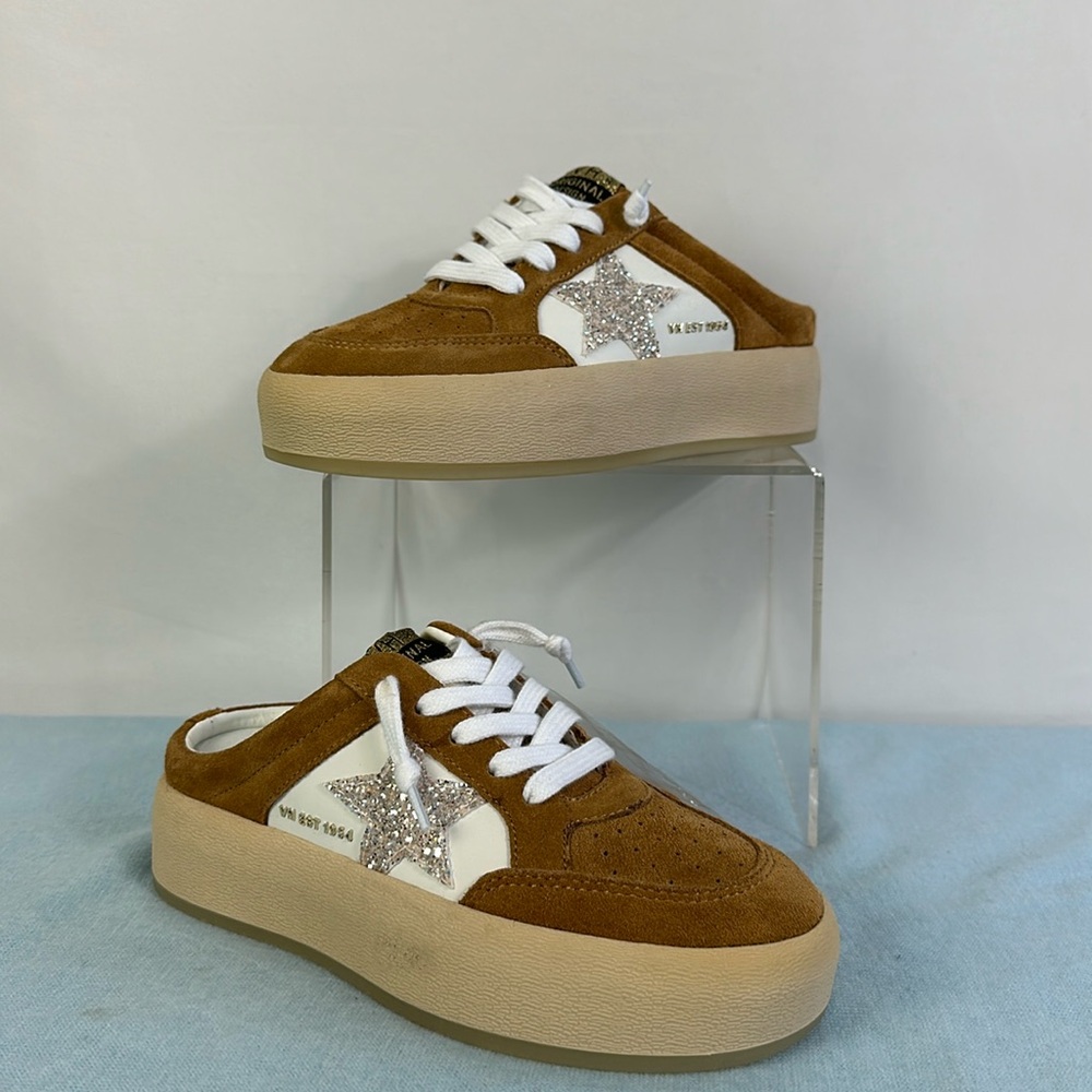 Vintage Havana Tan White Platform Slides NWT